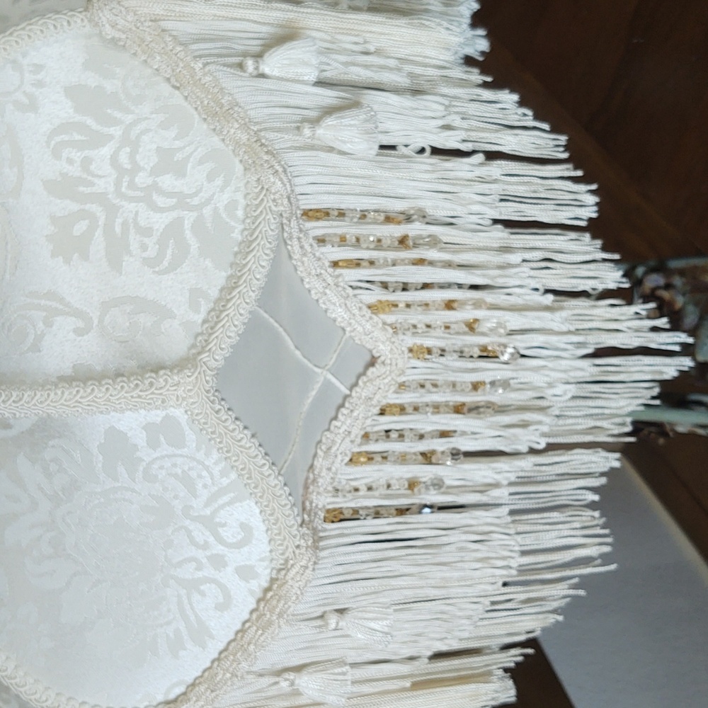 Vintage Ivory Lamp - Picture 4 of 7